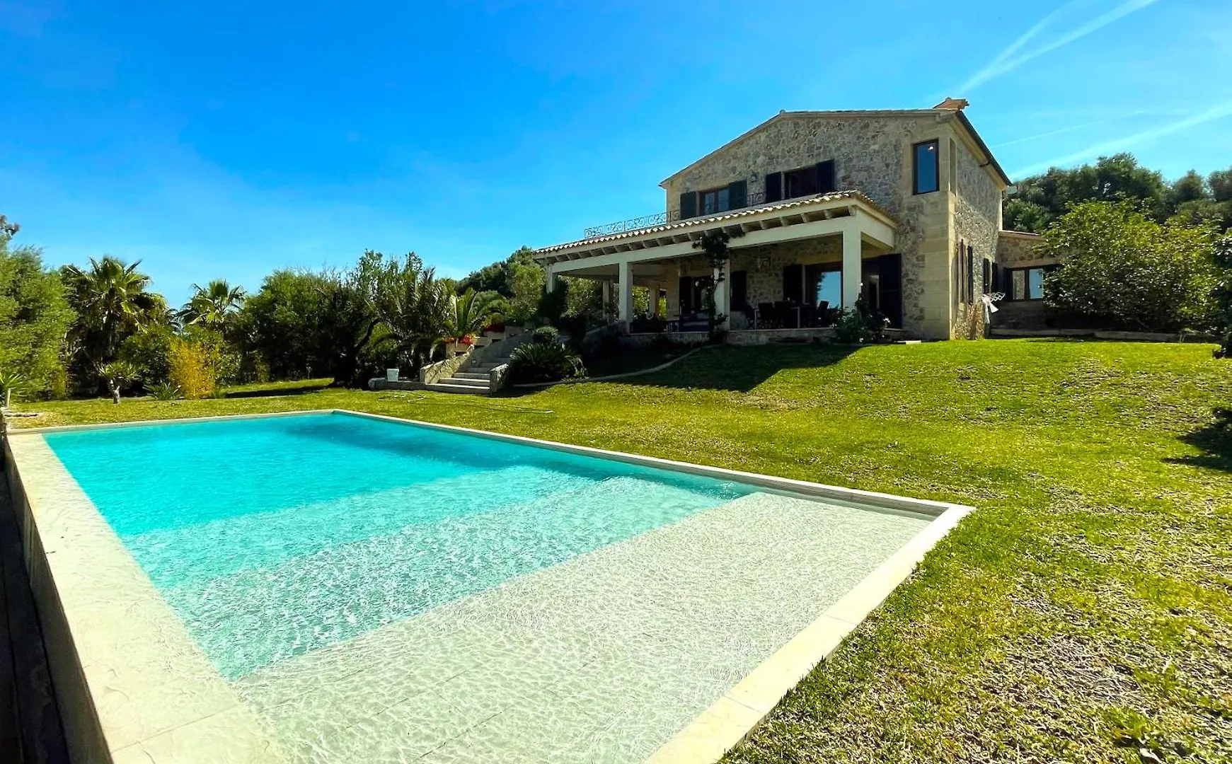 Villa Florida Luxury Villa With Huge Pool Pollenca